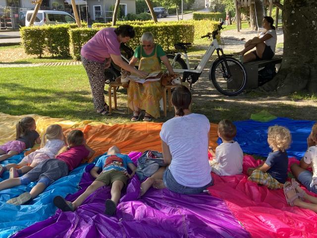 Lesen im Park